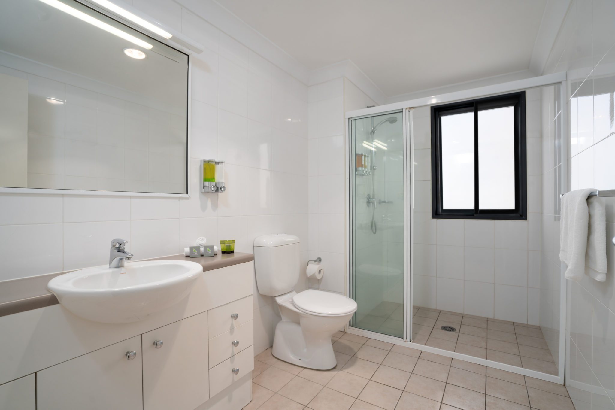 Guest room bathroom